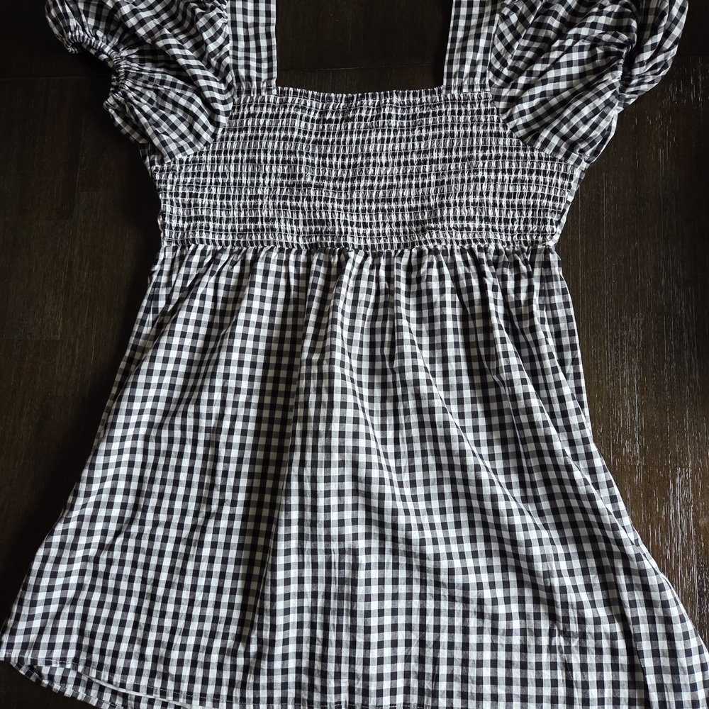 Abound Black and White Smocked Ruffled Blouse